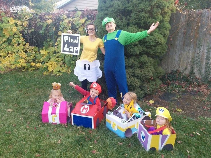 Featured image of post Family Of 6 Halloween Costume Ideas